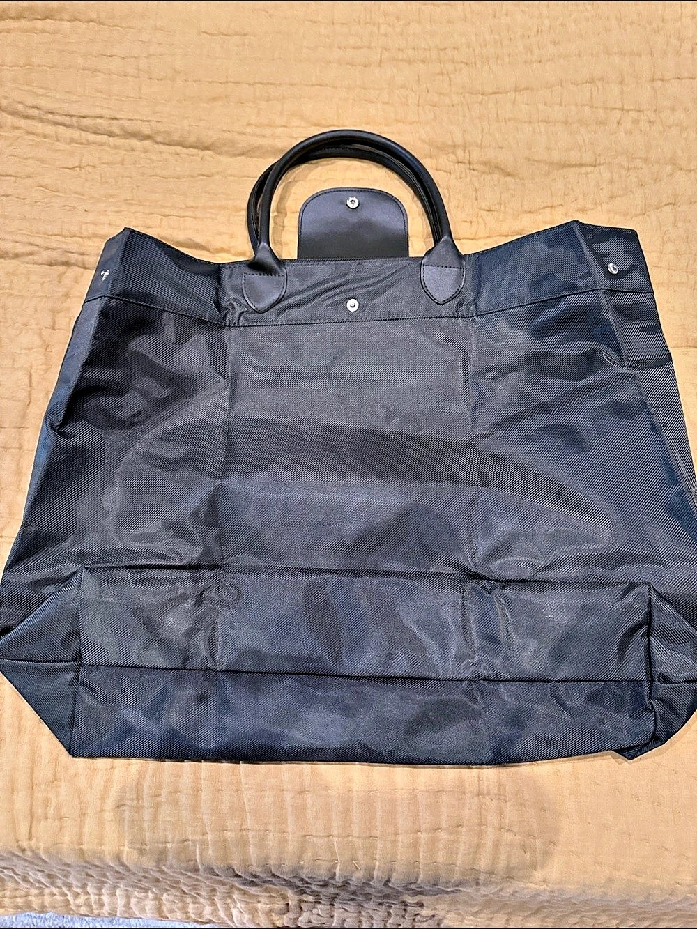 Ellen Tracy Olive Green Nylon  XL Travel Bag